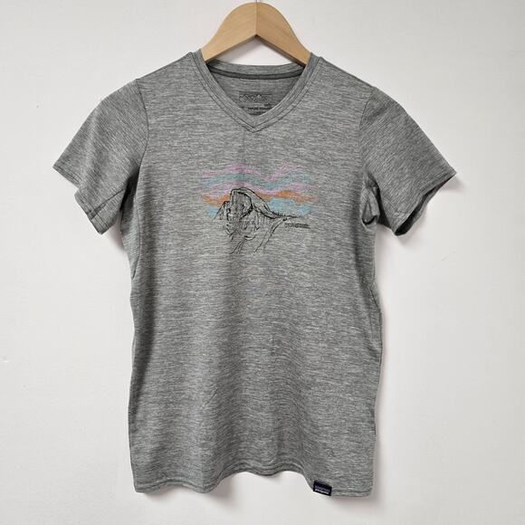 Patagonia T-shirt Womens XS Gray Daily Base Layer Graphic V-neck Short Sleeve - Picture 1 of 10